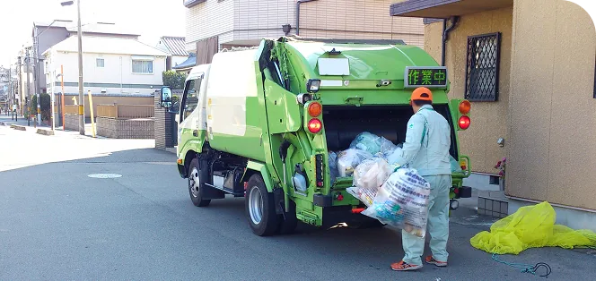 ごみ収集車両