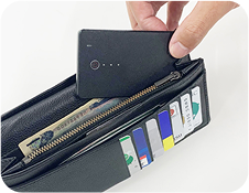 カードサイズで財布にも